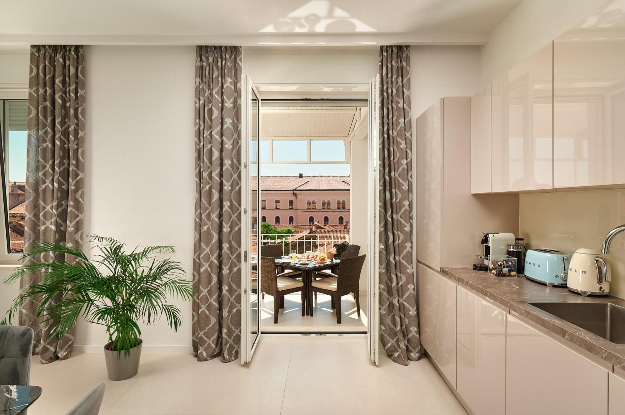 The Central Pearl Apartment Zadar Exterior photo